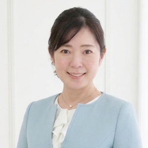 甲斐真子（株式会社ステップ 代表取締役社長）の写真